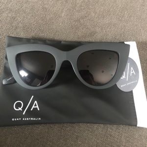 QUAY Brand New with Tags ••Kitti Sunnies••